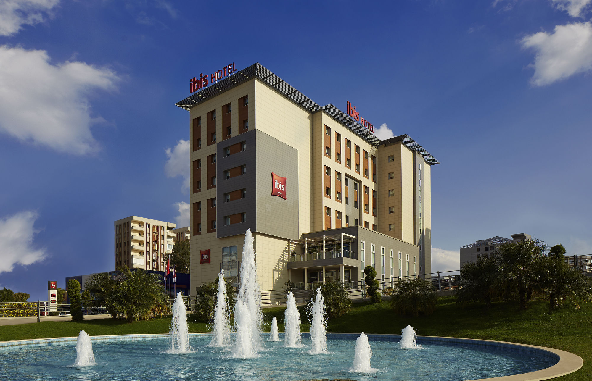 Ibis Adana Hotel Eksteriør billede